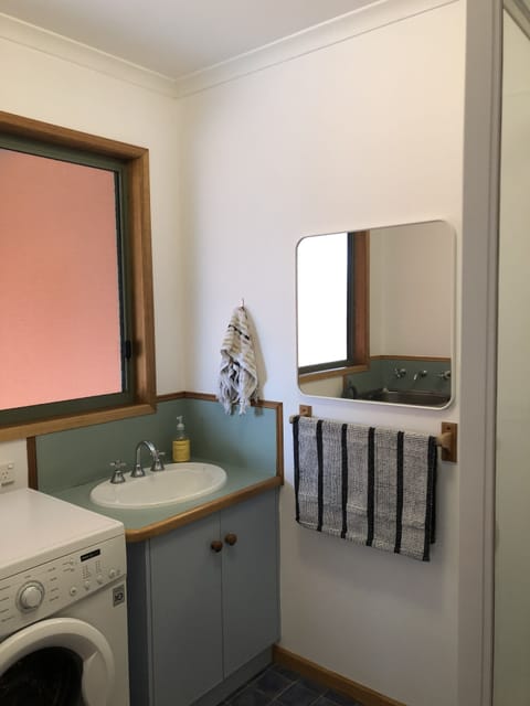 Standard Villas | Bathroom | Shower, hair dryer, towels