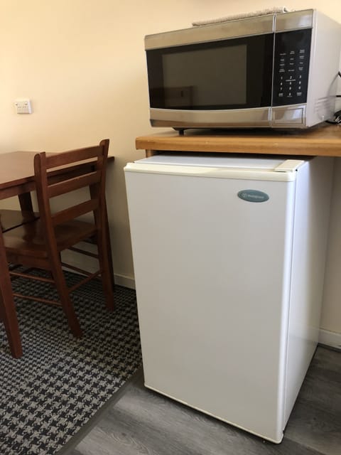 Fridge, microwave, coffee/tea maker, electric kettle