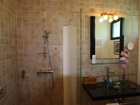 Standard Double Room, Ensuite, Sea View (Grande baie vitrée)