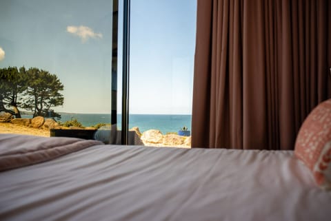 Standard Double Room, Ensuite, Sea View (Grande baie vitrée)