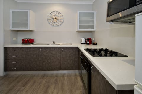 Deluxe 2 Bedroom Apartment (Unit 9) | Private kitchen | Fridge, microwave, espresso maker, coffee/tea maker