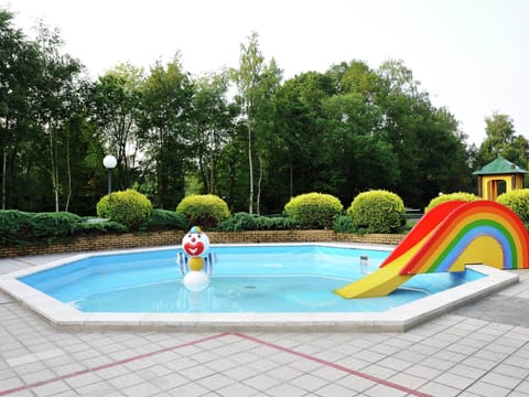 Holiday Home Swimming Pool