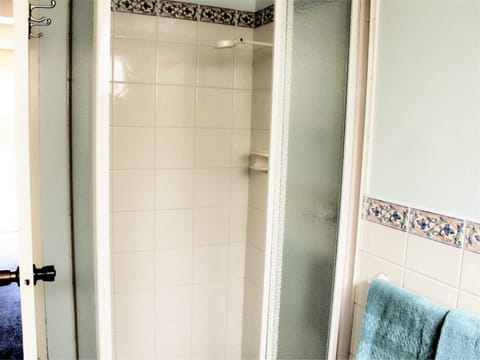 Family Room, 1 Bedroom, Garden View | Bathroom | Shower, free toiletries, hair dryer, towels