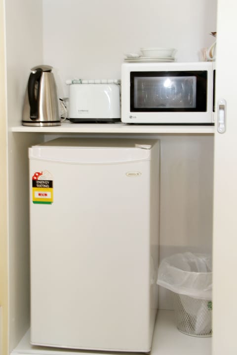 Fridge, microwave, coffee/tea maker, electric kettle