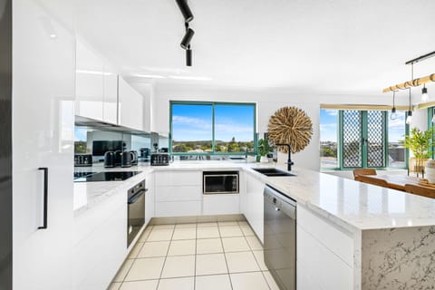 3 Bedroom Ocean View Top Floor Apartment | Private kitchen | Fridge, microwave, oven, stovetop