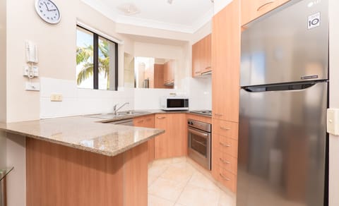 1 Bedroom Apartment | Private kitchen | Full-size fridge, microwave, stovetop, dishwasher