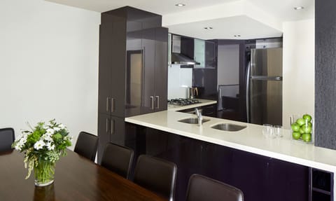 Breathtaker Suite | Private kitchen | Fridge, microwave, stovetop, coffee/tea maker