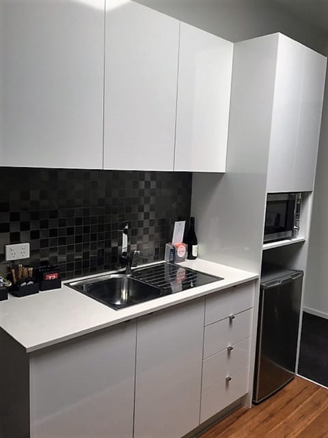 No. 11B - Two-Bedroom Apartment  | Private kitchen | Microwave, electric kettle