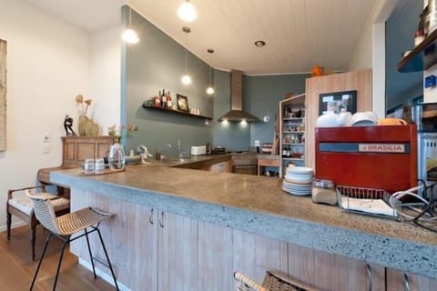 Fridge, coffee/tea maker, eco-friendly cleaning products