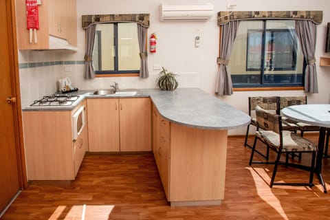 2 Bedroom Villa - 6 berth | Private kitchenette | Full-size fridge, microwave, stovetop, electric kettle