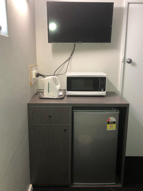 Fridge, microwave, coffee/tea maker, electric kettle