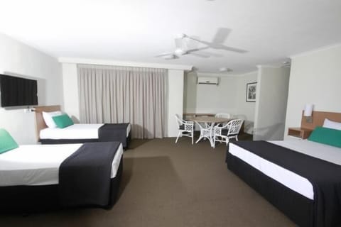 Family Suite, 2 Bedrooms, Non Smoking | Desk, iron/ironing board, rollaway beds, bed sheets