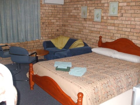 Standard Room | Free WiFi, bed sheets