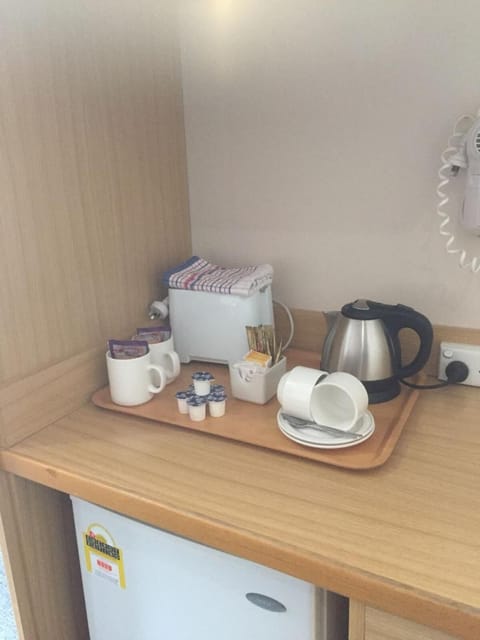 Fridge, coffee/tea maker, electric kettle