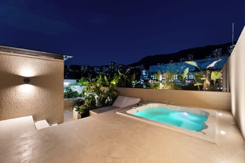 Luxury Penthouse | Terrace/patio