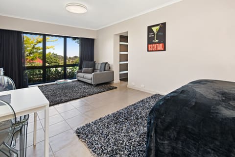 Junior Studio, 1 Queen Bed, Non Smoking, Kitchenette ('The Trentham' Spa Studio) | View from room