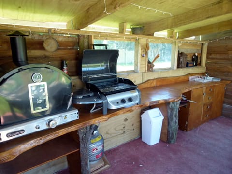 Yurt / Mongolian Ger | Shared kitchen | Fridge, oven, stovetop, coffee/tea maker