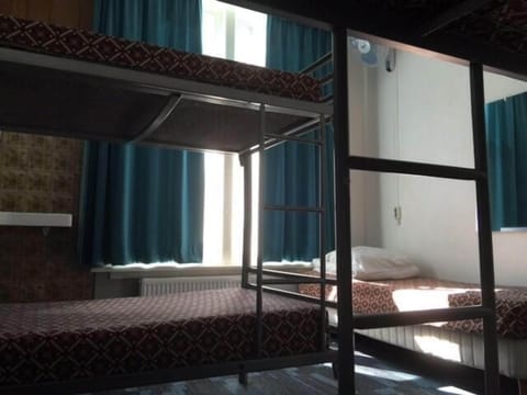 Shared Dormitory, Mixed Dorm, Ensuite (5 beds, caters to guests under 40) | Free WiFi, bed sheets