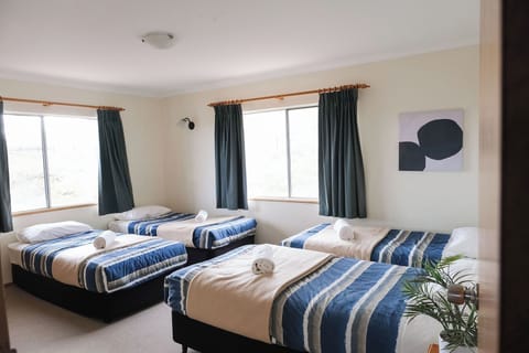 Apartment, 3 Bedrooms | Free WiFi, bed sheets