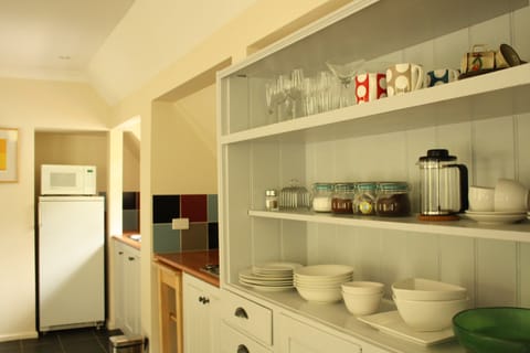 The Mews | Private kitchen | Fridge, microwave, stovetop, coffee/tea maker