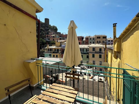 Exclusive Apartment | Terrace/patio