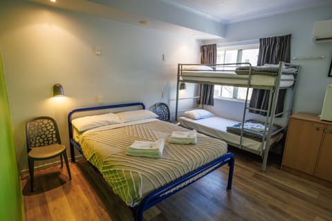 Double Plus Two with Ensuite | In-room safe, free WiFi, bed sheets