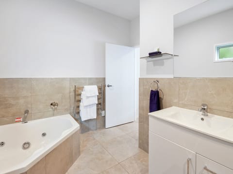 Superior Studio | Bathroom | Shower, hair dryer, towels, soap