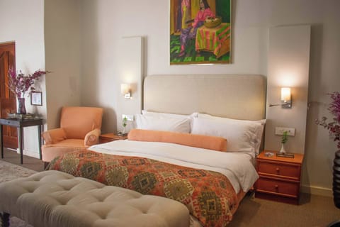 Honeymoon Room, 1 King Bed | In-room safe, individually decorated, individually furnished