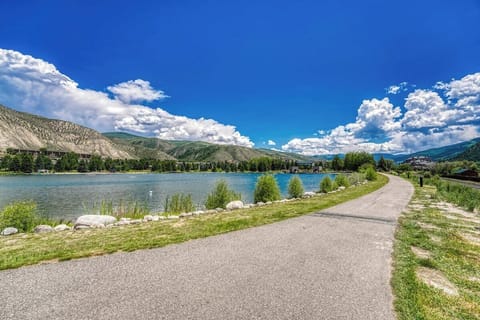Nottingham park and lake