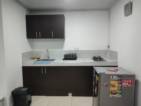 Basic Studio | Private kitchen | Full-size fridge, rice cooker, blender, griddle