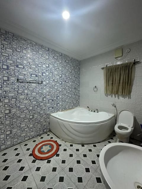 Executive Room | Bathroom