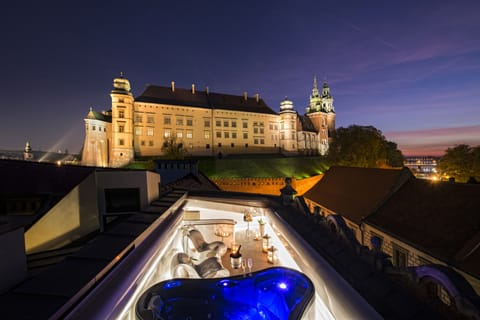 Luxury Apartment (Imperial) | Jetted tub