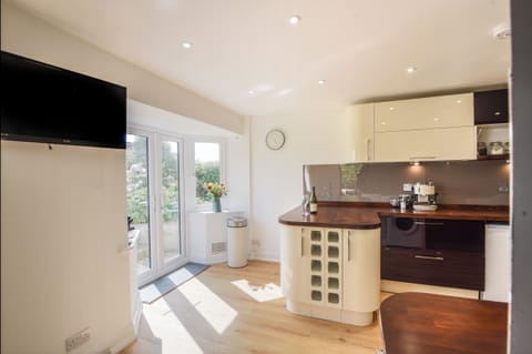 Fridge, dishwasher, electric kettle, toaster