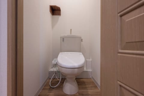 Deluxe Twin Room, Non Smoking (check-in is not available after 11PM) | Free WiFi, bed sheets