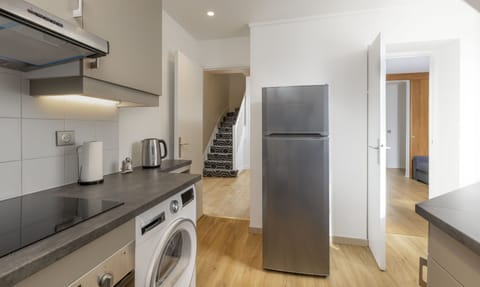 Duplex, 3 Bedrooms (Tour Eiffel) | Private kitchen | Fridge, microwave, stovetop, dishwasher