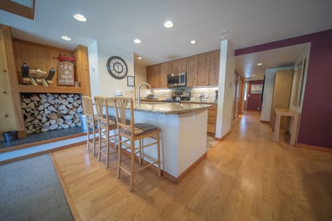 Bar stool seating to keep the chef company