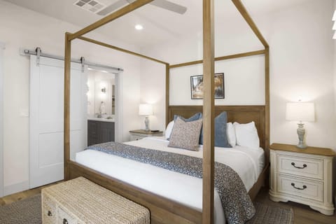 Townhome, Multiple Beds, Patio, Mountain View (Happy Hawaiian) | 3 bedrooms, individually decorated, individually furnished, free WiFi