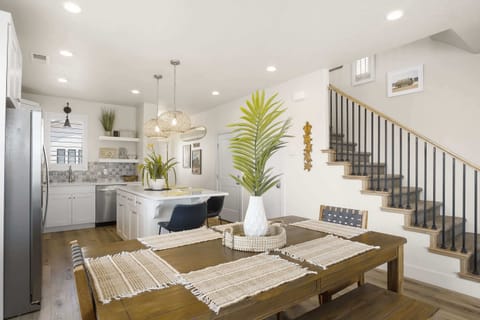 Townhome, Multiple Beds, Patio, Mountain View (Happy Hawaiian) | Dining