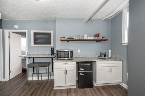 Condo, Multiple Beds | Private kitchen | Fridge, microwave, oven, dishwasher