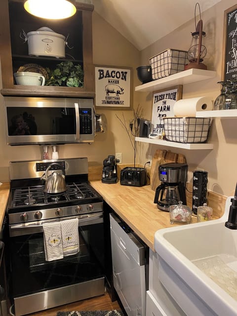 Gas stove, microwave and dishwasher