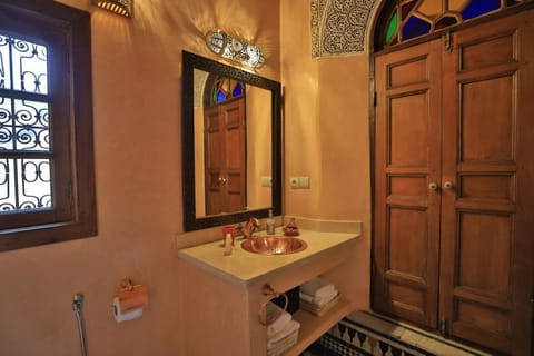 Double Room | Bathroom