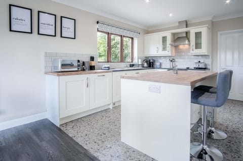 Springfield Lodge - 3 Bedroom Home - Princes Gate (23438)