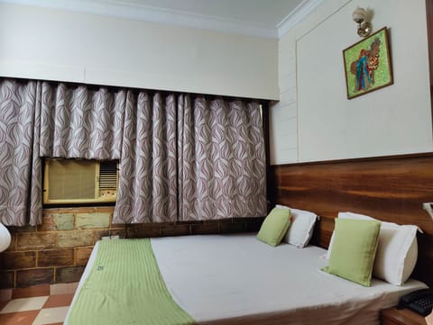 Deluxe Double Room | Free WiFi