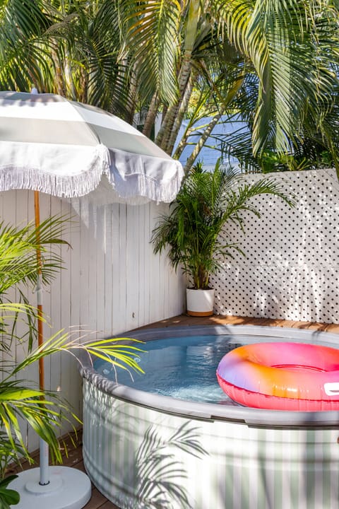 Private pool heated.