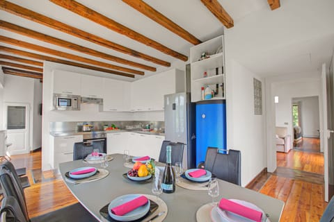 Kitchen and dining area