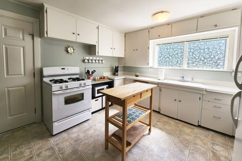 Cook up your favorite breakfast before a day of exploring.