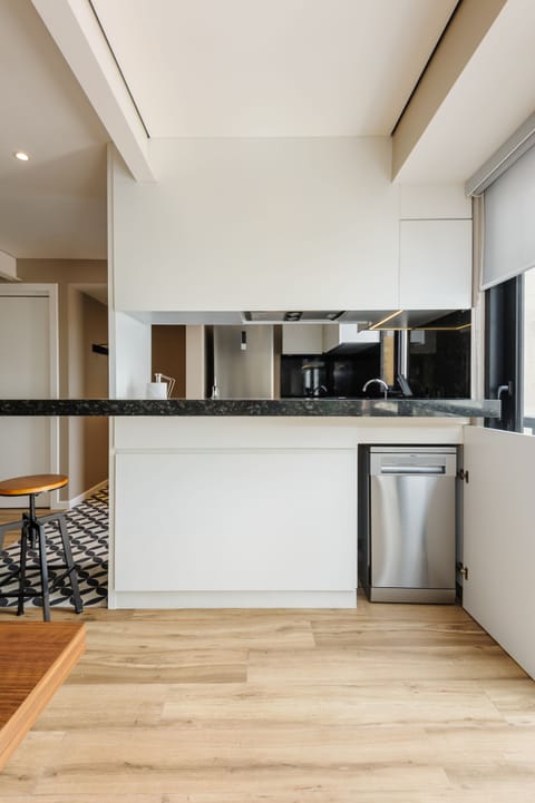 Apartment, 2 Bedrooms, Balcony (2) | Private kitchen | Full-size fridge, microwave, oven, coffee/tea maker