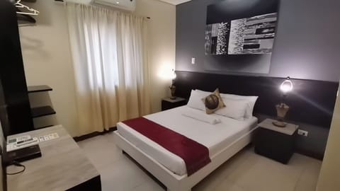 Basic Double Room | Desk, laptop workspace, free WiFi