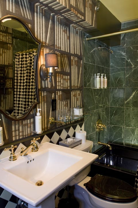 Standard Double Room | Bathroom | Deep soaking tub, designer toiletries, hair dryer, bathrobes