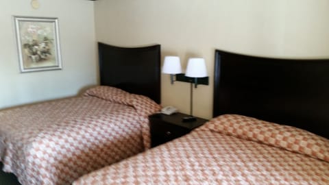 Room, 2 Double Beds | Desk, free WiFi